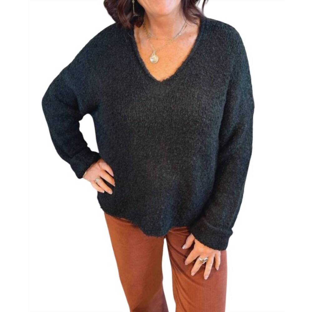 NEW MODODOC v-neck boucle sweater in black